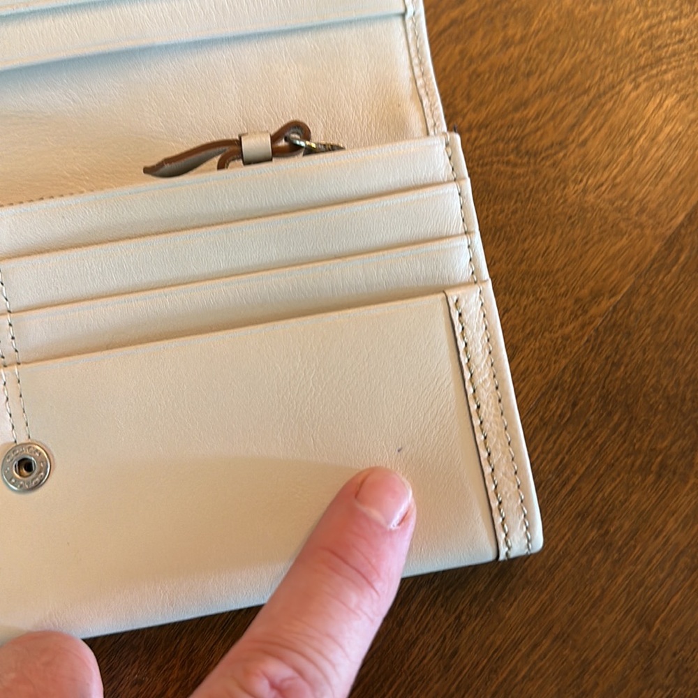 New COACH wallet - Picture 9 of 11